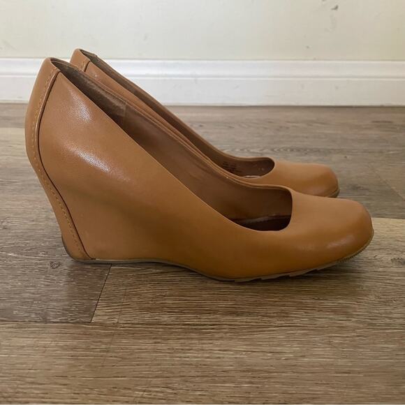 Kenneth Cole Reaction Women's Did U Tell Wedge Pump Size 10 - Picture 3 of 8